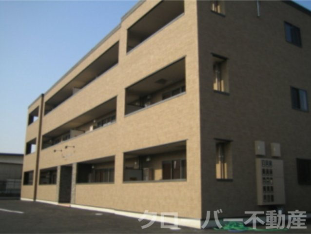 フォブールトロワの外観