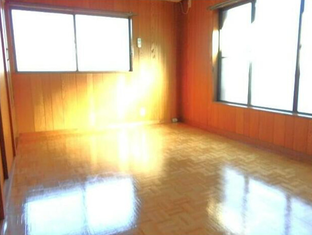 中野区野方１丁目のアパートのバルコニー