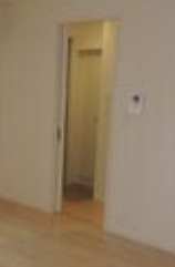 シャルムドミールＢの玄関