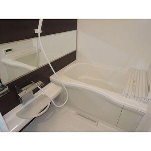 シャルムドミールＢの浴室