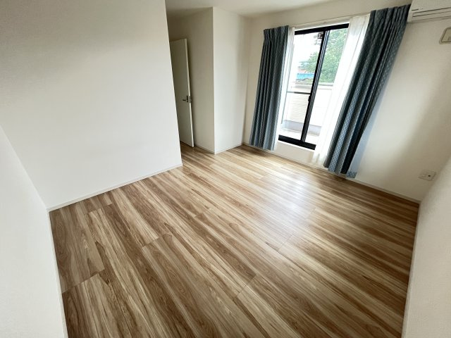 今谷上町戸建の内装