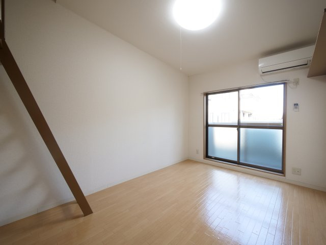 メゾンドゥクロワの寝室|※写真は別の部屋のものです。