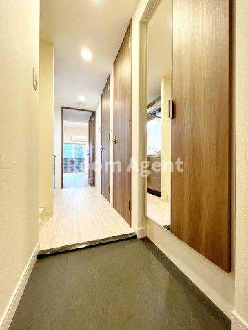 プレサンス上前津フィットの玄関