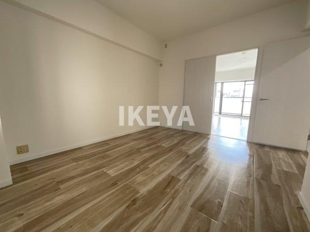 グレーシィ天神橋の洋室