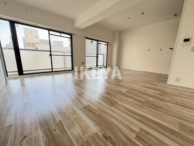 グレーシィ天神橋の居間・リビング