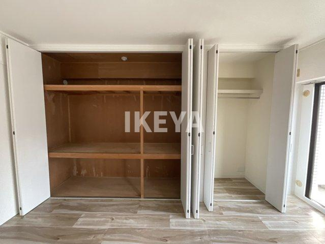 グレーシィ天神橋の収納