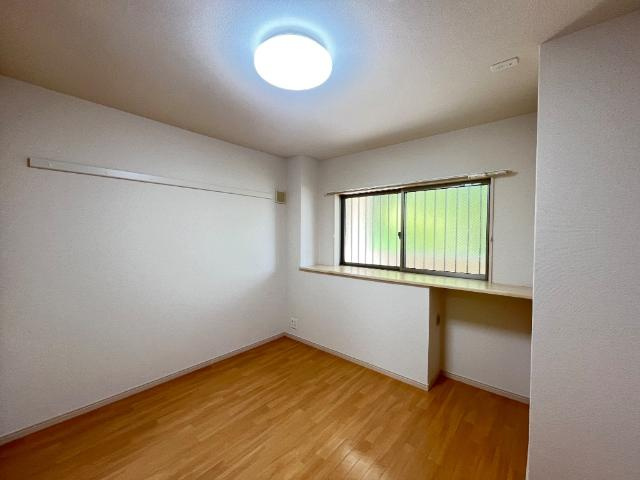 スカイヒルズ光　朝日の内装|北洋室