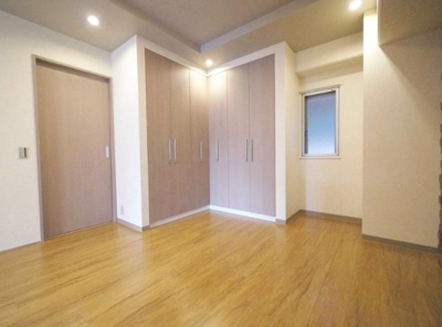 【内装】 | 六甲一番館