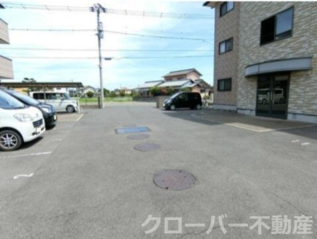 フォブール世俵Ｂの駐車場