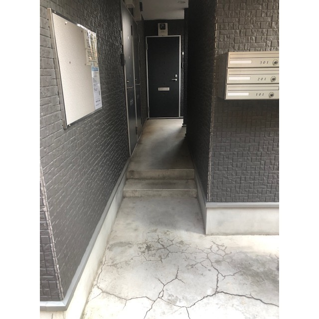 クイーンズコートⅡのエントランス