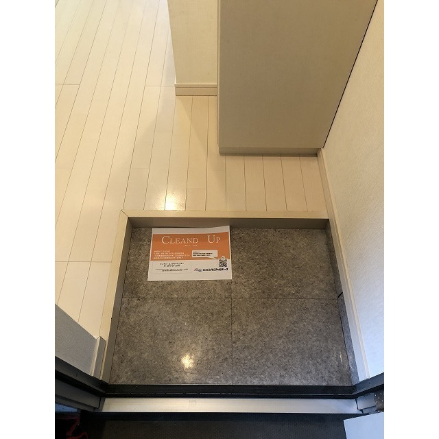 クイーンズコートⅡの玄関