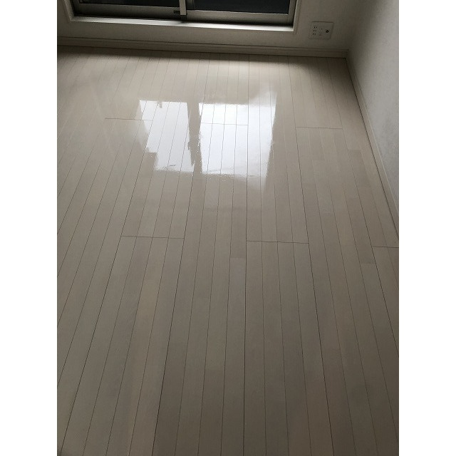 クイーンズコートⅡの居間・リビング