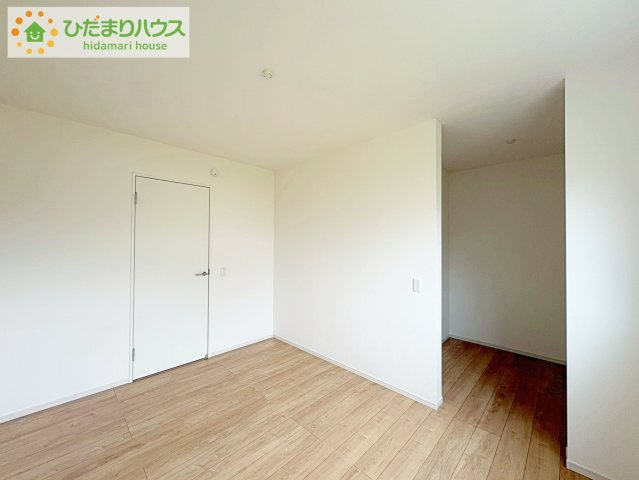 ひたちなか市田彦1期　新築戸建の洋室|ゆとりのある主寝室！ご家族全員で寝れちゃいます(^^♪