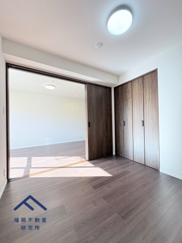 エクセレンス谷の洋室