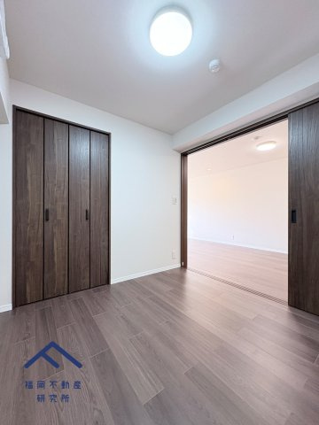 エクセレンス谷の洋室