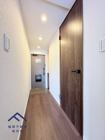 エクセレンス谷の玄関