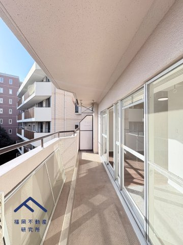 エクセレンス谷のバルコニー