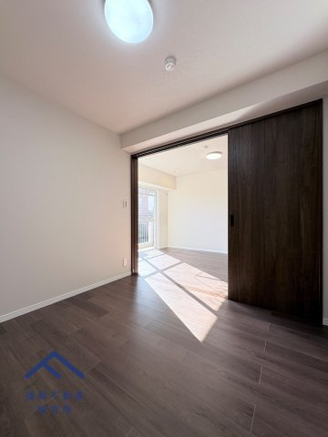 エクセレンス谷の洋室