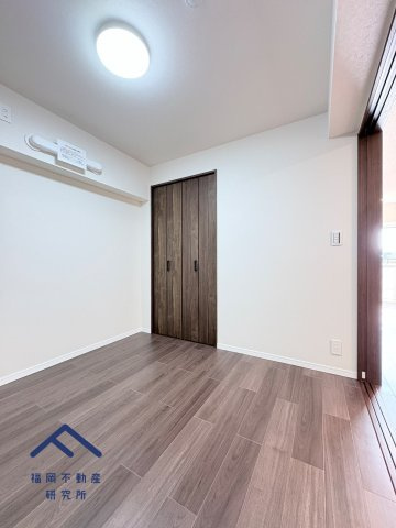 エクセレンス谷の洋室