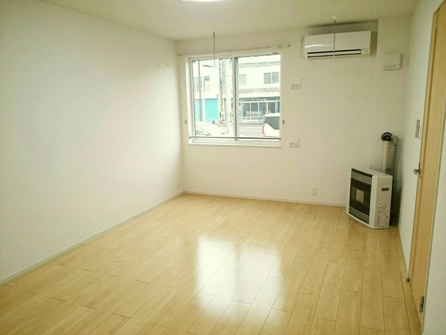 ベルソレイユⅡの居間・リビング|ゆったり過ごせる居間です