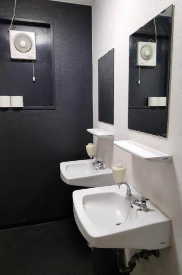 フクダ不動産堺筋本町ビル（旧ビル名：ストークビルヂング本町）の洗面所