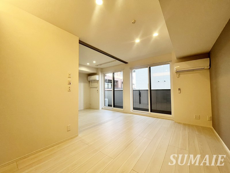 グランヴィルの洋室