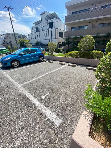 エドモンドヒルズ夙川の駐車場