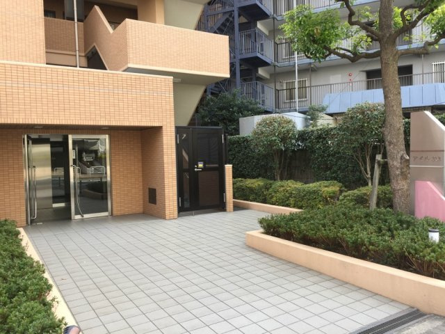 アイル313のエントランス