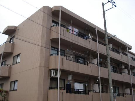 ウイング９５の外観