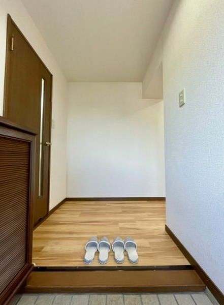 ウイング９５の玄関