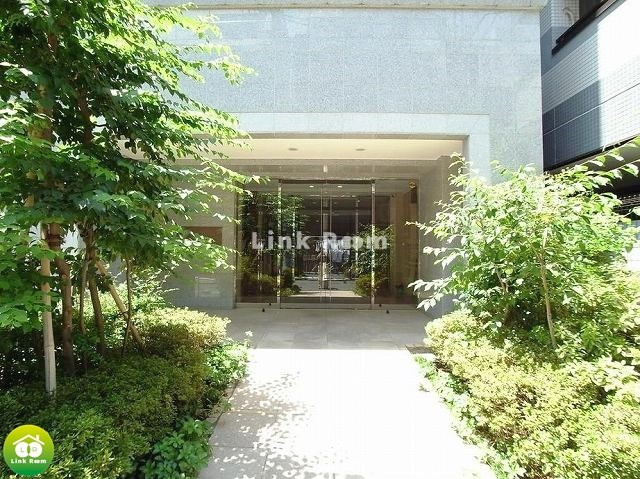 グローバン本所吾妻橋のエントランス