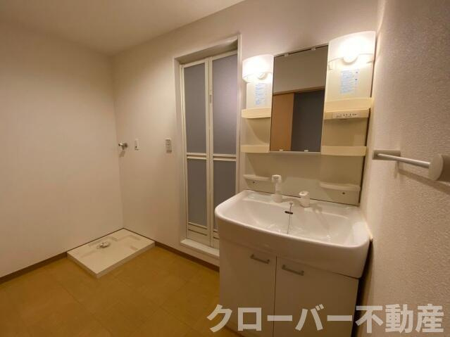 フォブール中村の洗面所