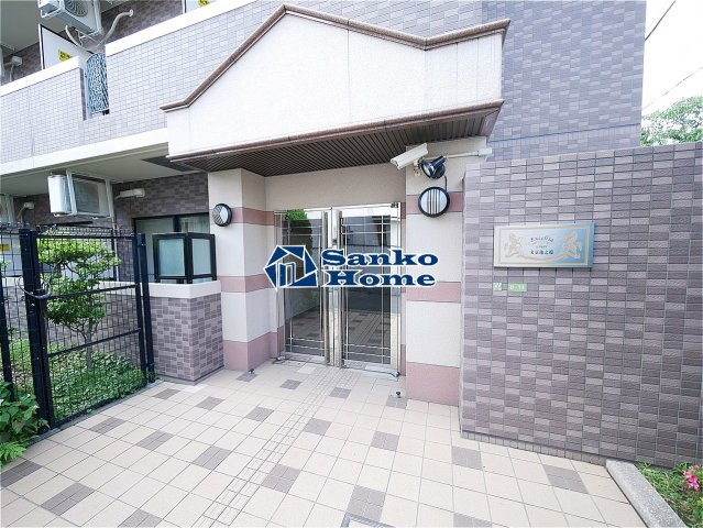 エクセリア文京池之端のエントランス
