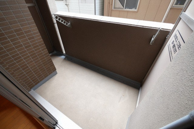 エステムコート難波ＷＥＳＴ−ＳＩＤＥ大阪ドーム前のバルコニー