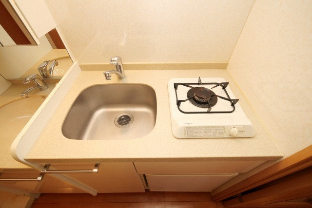 エステムコート難波ＷＥＳＴ−ＳＩＤＥ大阪ドーム前のキッチン