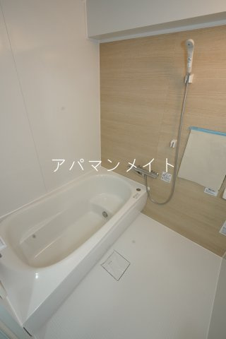 【浴室】 | ライオンズガーデン戸塚 | 追い焚き機能付き