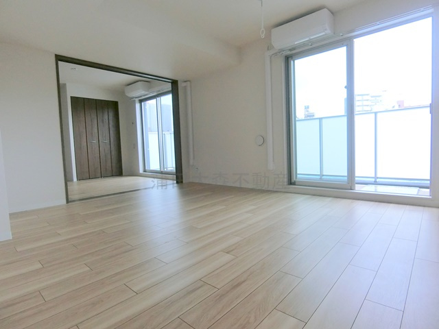 ES－Grande大森の居間・リビング|東向きの明るいLDK10.9帖　