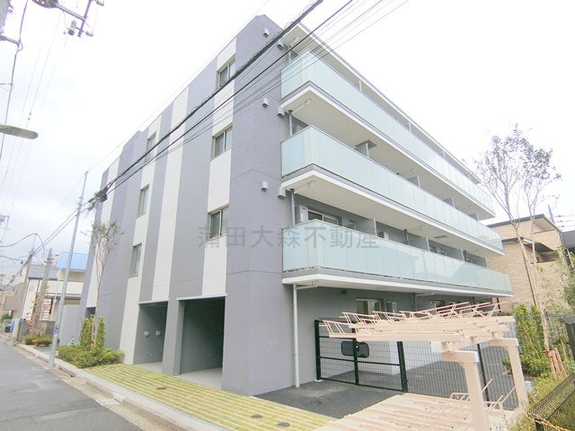 ES－Grande大森の外観|2025年9月築　RC鉄筋コンクリート造地上4階建て1DK～1LDK総戸数35戸インターネット無料　京浜急行本線大森町駅と梅屋敷駅の間！東京都大田区大森西5丁目、駐車場2台、バイク置き場2台