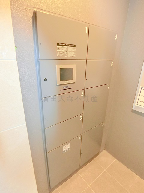 ES－Grande大森のエントランス|宅配BOX