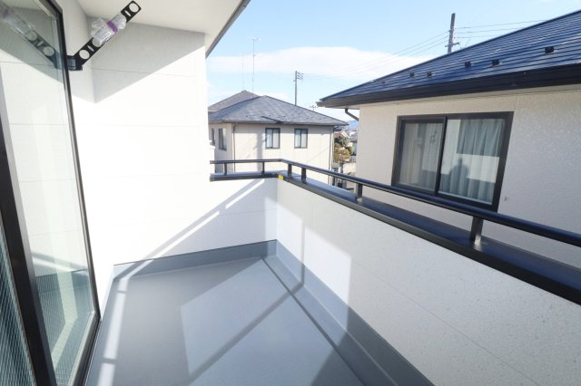 郡山市安積町荒井字安倍　　　　1号棟　　　安積第1小学校、安積中学区　のバルコニー