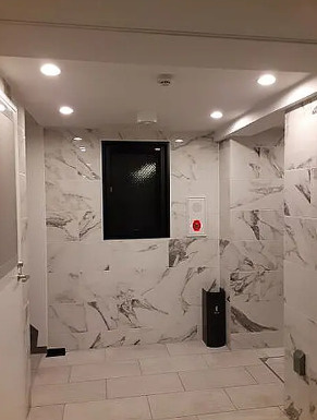 クリスタルコート大山のエントランス