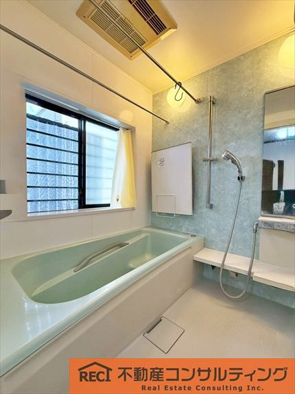 西宮市上田東町　中古戸建の浴室