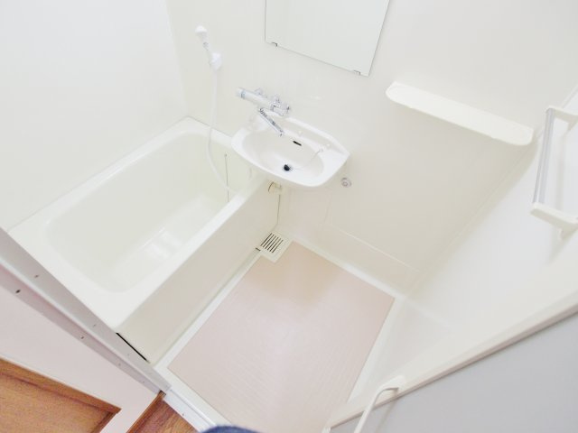 広島市安芸区矢野西７丁目のアパートの浴室