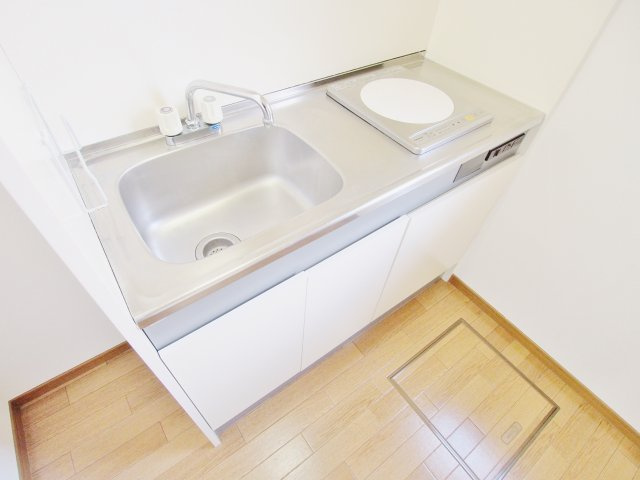 広島市安芸区矢野西７丁目のアパートのキッチン