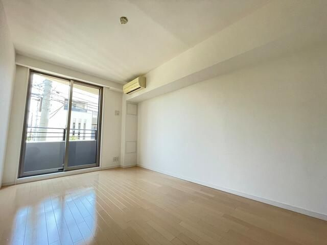 パシフィックレジデンス目黒本町の洋室