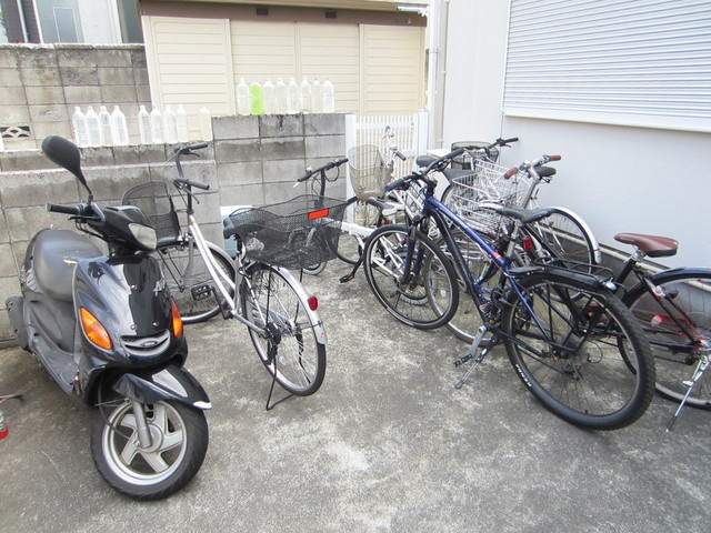 グリーンパーク飛鳥のその他|自転車、バイクが置けます。