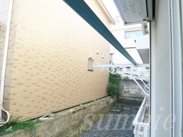 グリーンパーク飛鳥のバルコニー|こちらにお洗濯物干せます☆