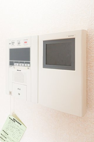 サヴォイザ・ブルネット　4階のセキュリティ|別号室のものになります。現状優先。