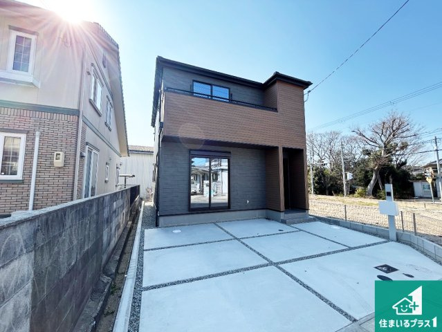 和泉市東阪本町　第3期　新築一戸建ての外観|お客様に長く安心して住んでいだだける事にこだわった家づくり！住んでからのアフターサービスにもしっかりと取り組んでいます！