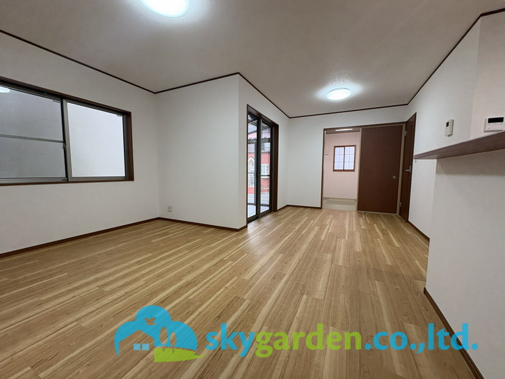 藤沢市高倉　中古戸建の居間・リビング
